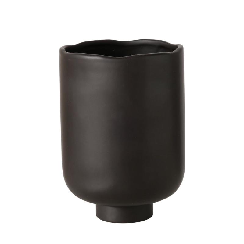 must keraamiline vaas.jpg