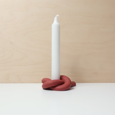 -30% KNOT TERRACOTA CANDLESTICK