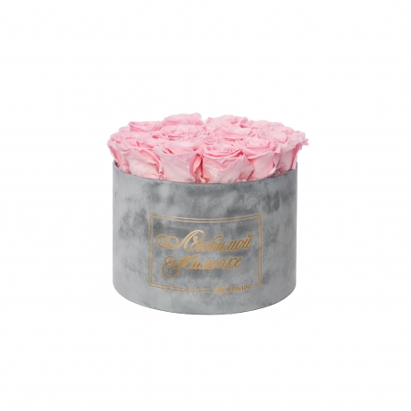 -20% ЛЮБИМОЙ МАМОЧКЕ - LARGE (17 ROSES) LIGHT GREY VELVET BOX WITH BRIDAL PINK ROSES