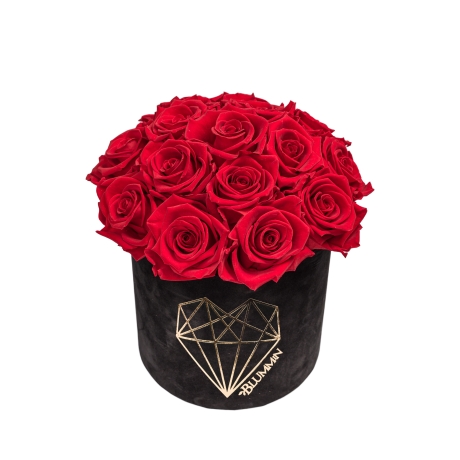  BOUQUET WITH 15 ROSES - MEDIUM LOVE BLACK VELVET BOX WITH VIBRANT RED ROSES