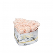  ICE PINK ROOSIDEGA SÜDAMEKUJULINE LILLEKARP - 13 ROOSIGA
