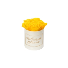 ЛЮБИМОЙ МАМОЧКЕ - MIDI CREAM WHITE BOX WITH YELLOW ROSES