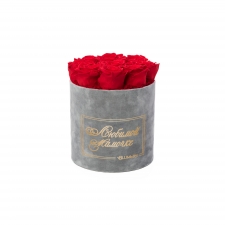 ЛЮБИМОЙ МАМОЧКЕ - MEDIUM LIGHT GREY VELVET BOX WITH VIBRANT RED ROSES