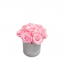 BOUQUET WITH 7 ROSES - MIDI LIGHT GREY VELVET BOX WITH BRIDAL PINK ROSES