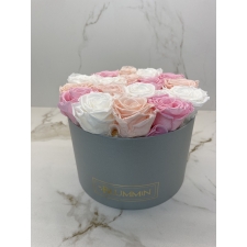 LARGE BLUMMIN CREAMY BOX WITH MIX (BABY LILLY, BRIDAL PINK, CHAMPAGNE) ROSES