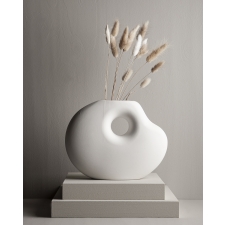 LUNDEN WHITE CERAMIC HAND MADE VASE