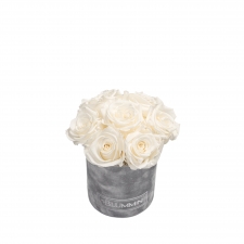 BUKETT 7 ROOSIGA - MIDI HELEHALL SAMETKARP WHITE ROOSIDEGA