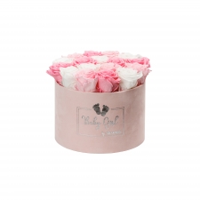 BABY GIRL - LIGHT PINK VELVET BOX WITH 17 MIX ROSES