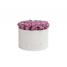 LARGE WHITE VELVET BOX WITH LILAC ROSES