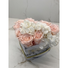 MARBLE FLOWER BOX WITH 9 ICE PINK ROSES AND DRYED HYDRANGEA